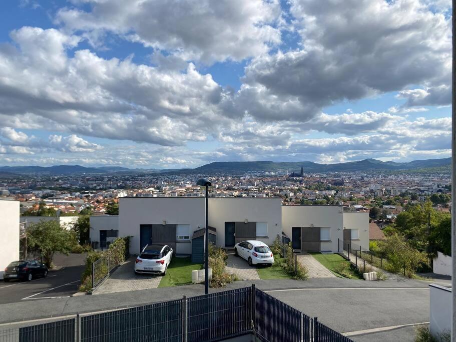 Jolie Maison Sur Les Hauts De - Beaupeyras Appartement